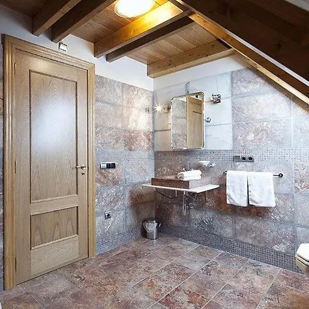 Luderna - Casa Con Jardin Montcorbison Casa vacanze *